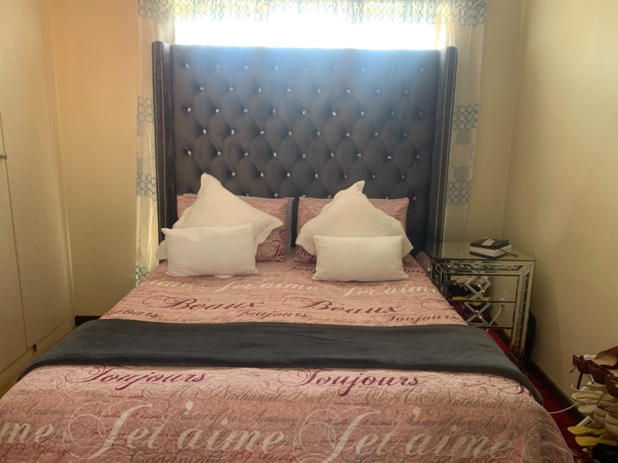 To Let 2 Bedroom Property for Rent in Monavoni Gauteng