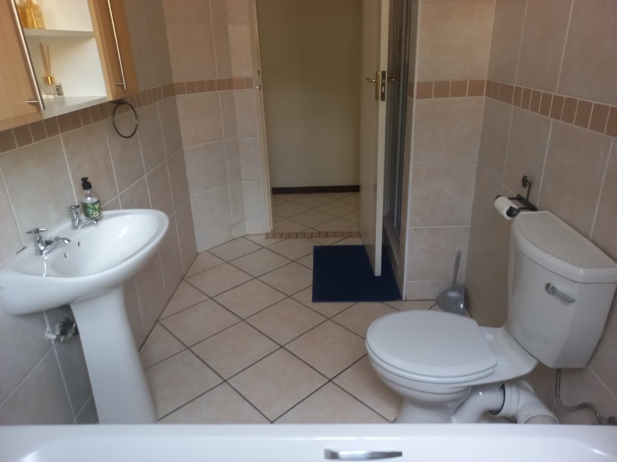4 Bedroom Property for Sale in Mooikloof Ridge Gauteng