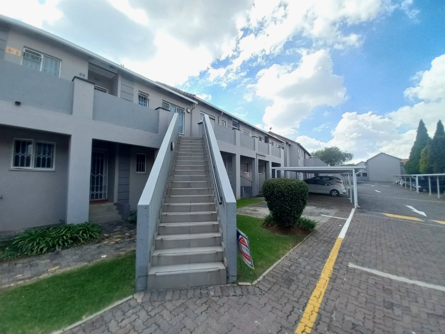 2 Bedroom Property for Sale in Eden Glen Gauteng