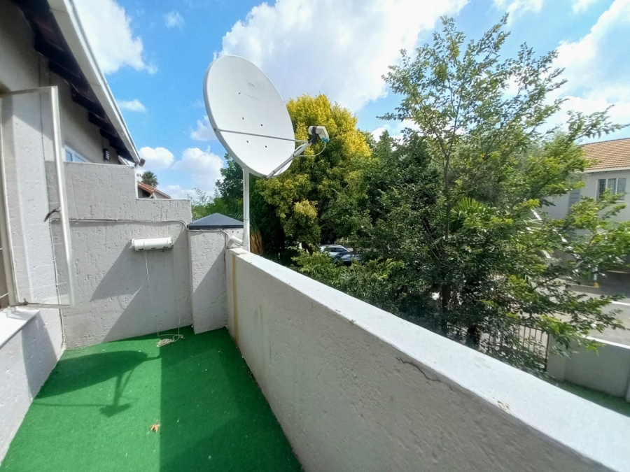 2 Bedroom Property for Sale in Eden Glen Gauteng