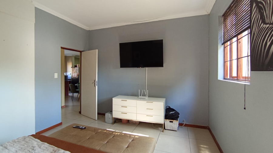3 Bedroom Property for Sale in Equestria Gauteng