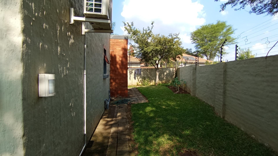 3 Bedroom Property for Sale in Equestria Gauteng
