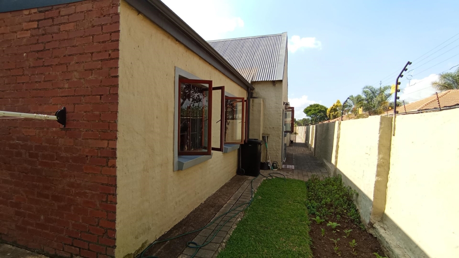 3 Bedroom Property for Sale in Equestria Gauteng