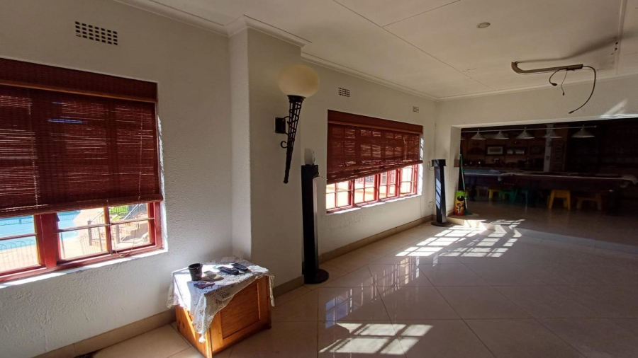 4 Bedroom Property for Sale in Oakdene Gauteng