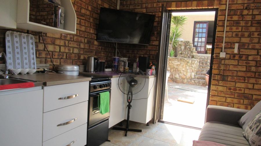 4 Bedroom Property for Sale in Oakdene Gauteng