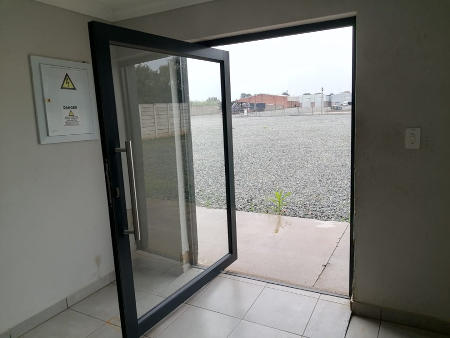 To Let Commercial Property for Rent in Pomona Gauteng