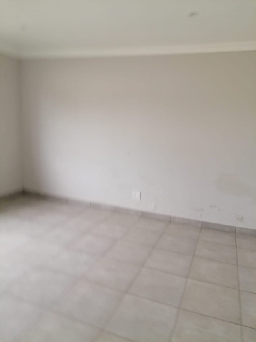 To Let Commercial Property for Rent in Pomona Gauteng