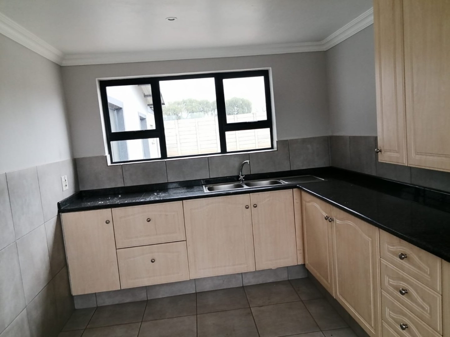 To Let Commercial Property for Rent in Pomona Gauteng