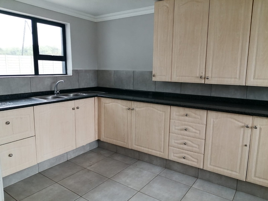 To Let Commercial Property for Rent in Pomona Gauteng