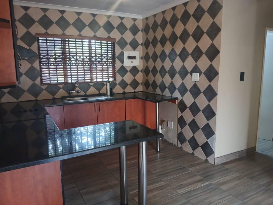 2 Bedroom Property for Sale in Witpoortjie Gauteng