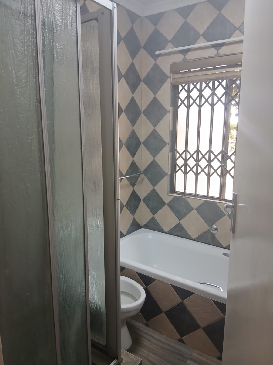 2 Bedroom Property for Sale in Witpoortjie Gauteng