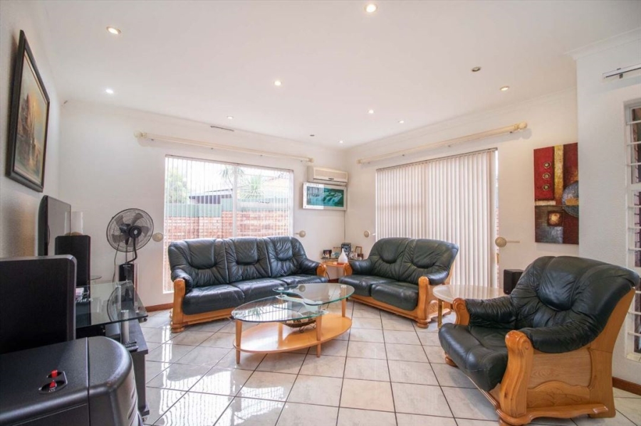 3 Bedroom Property for Sale in Beyers Park Gauteng