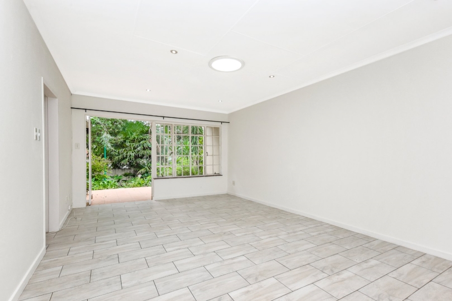 2 Bedroom Property for Sale in Magaliessig Gauteng