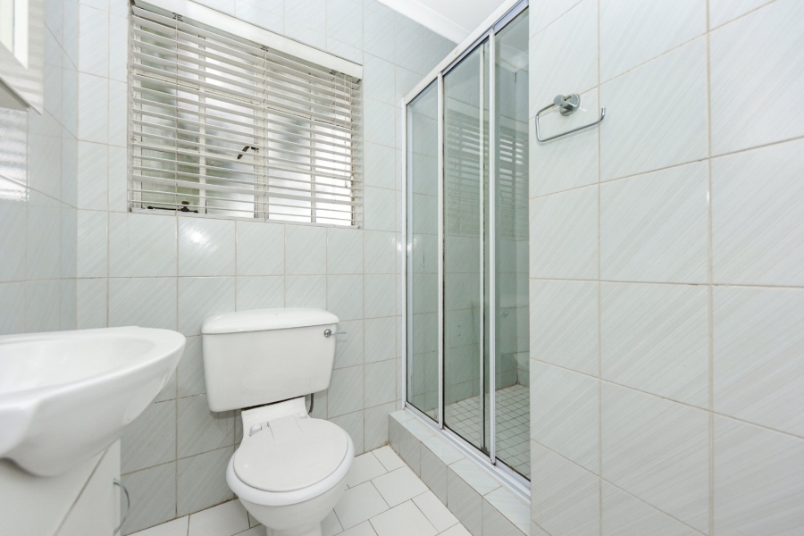 2 Bedroom Property for Sale in Magaliessig Gauteng