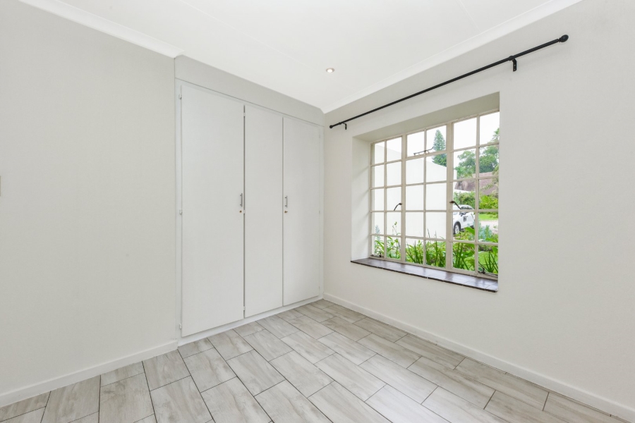 2 Bedroom Property for Sale in Magaliessig Gauteng