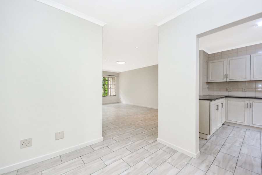 2 Bedroom Property for Sale in Magaliessig Gauteng