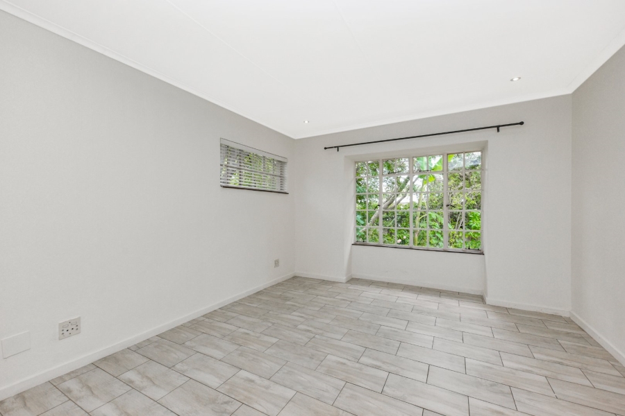 2 Bedroom Property for Sale in Magaliessig Gauteng