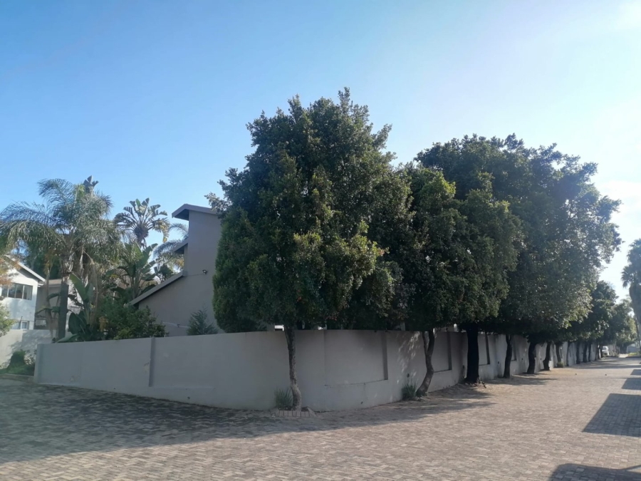 2 Bedroom Property for Sale in North Riding Gauteng