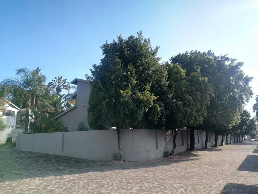 2 Bedroom Property for Sale in North Riding Gauteng