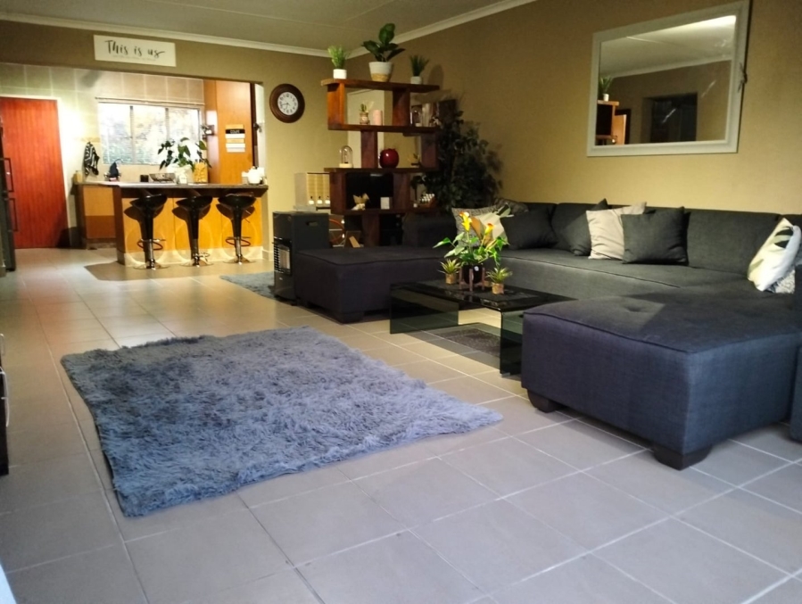 To Let 2 Bedroom Property for Rent in Wilgeheuwel Gauteng