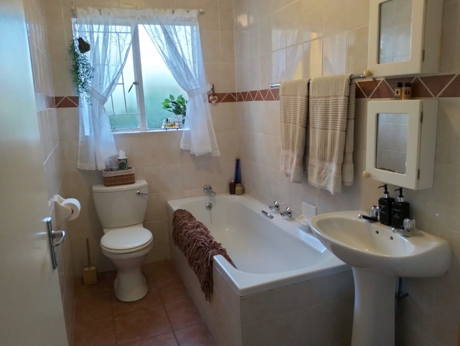 To Let 2 Bedroom Property for Rent in Wilgeheuwel Gauteng