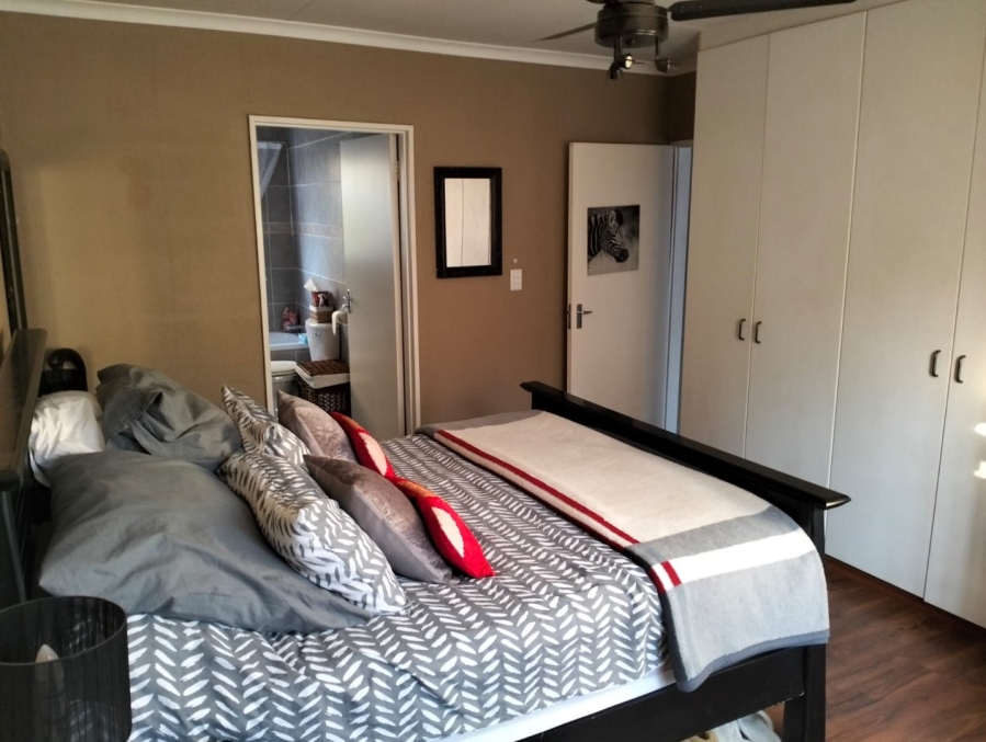 To Let 2 Bedroom Property for Rent in Wilgeheuwel Gauteng