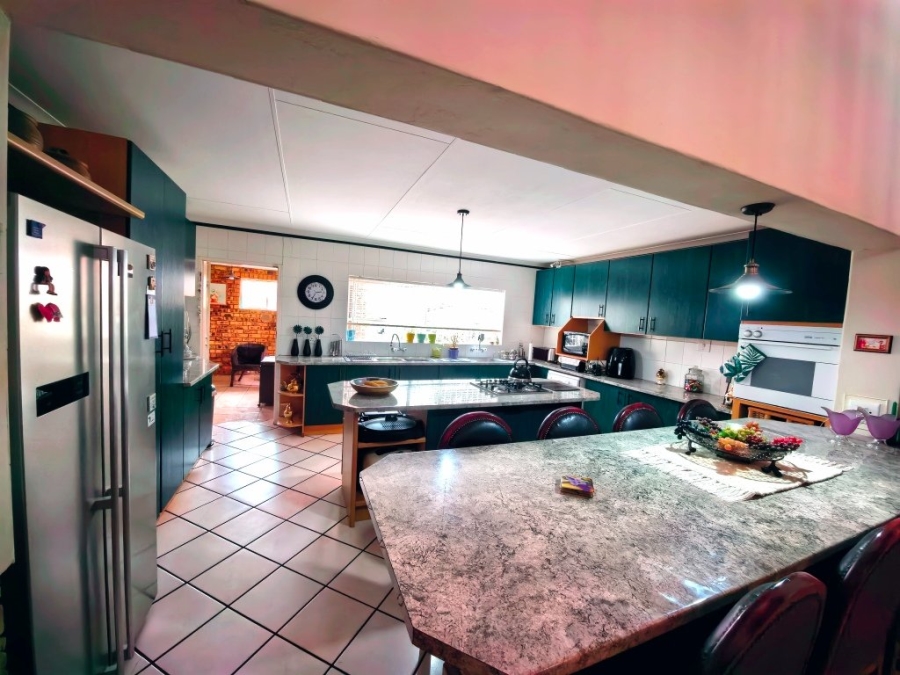 4 Bedroom Property for Sale in Vaal Marina Gauteng