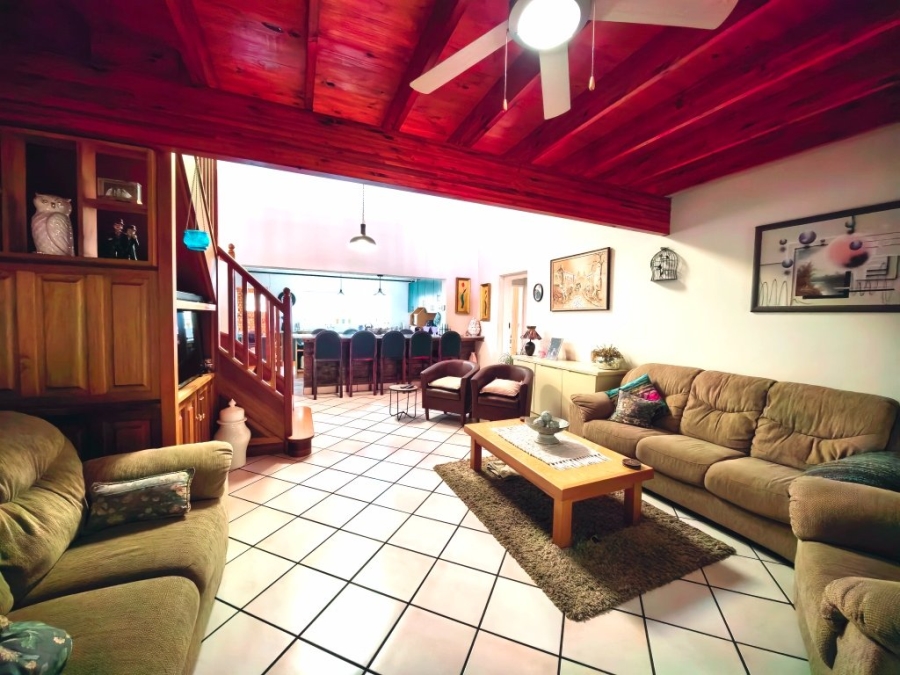 4 Bedroom Property for Sale in Vaal Marina Gauteng