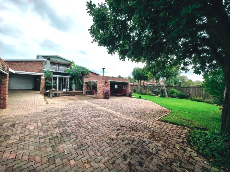 4 Bedroom Property for Sale in Vaal Marina Gauteng