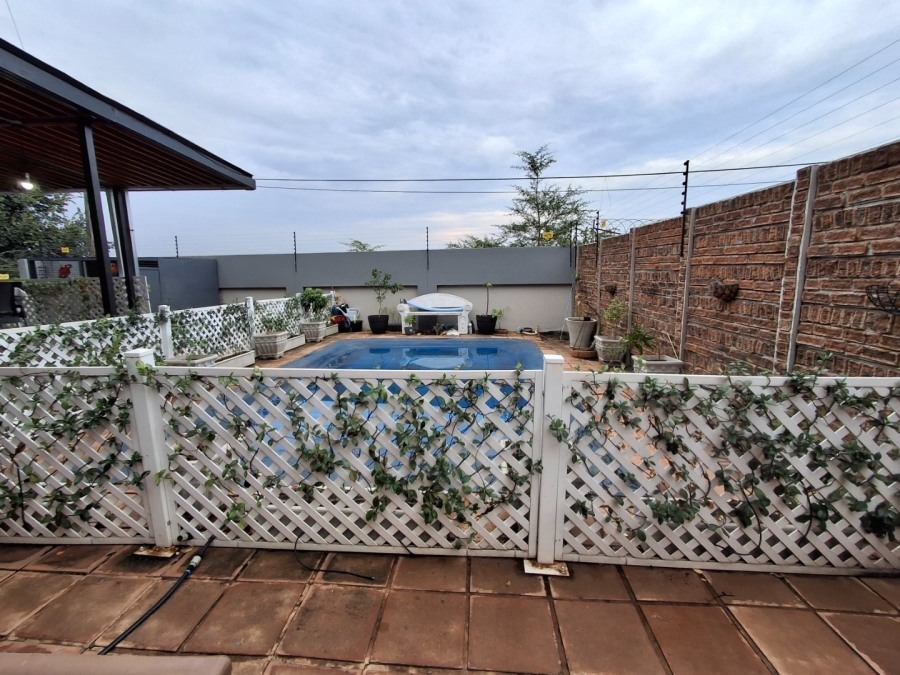4 Bedroom Property for Sale in Montana Park Gauteng