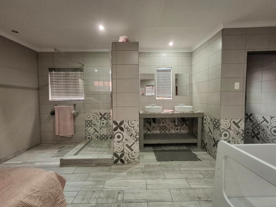 4 Bedroom Property for Sale in Montana Park Gauteng