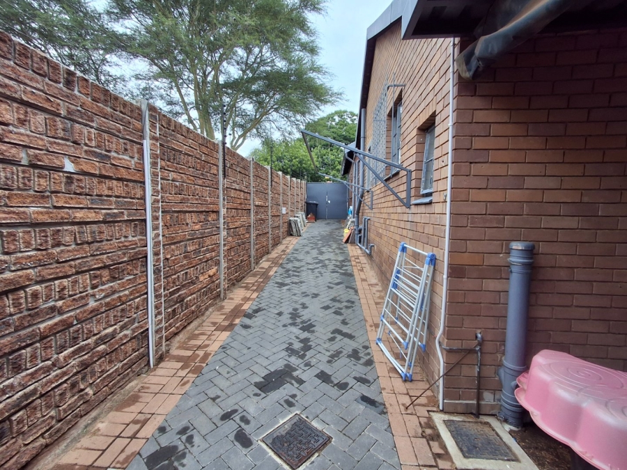 4 Bedroom Property for Sale in Montana Park Gauteng