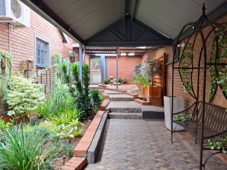 4 Bedroom Property for Sale in Montana Park Gauteng