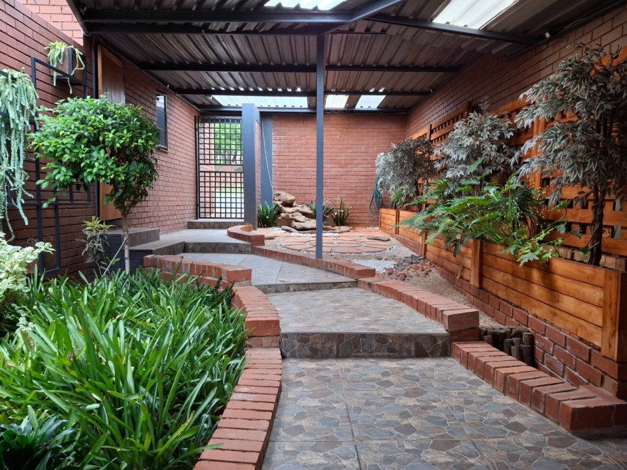 4 Bedroom Property for Sale in Montana Park Gauteng