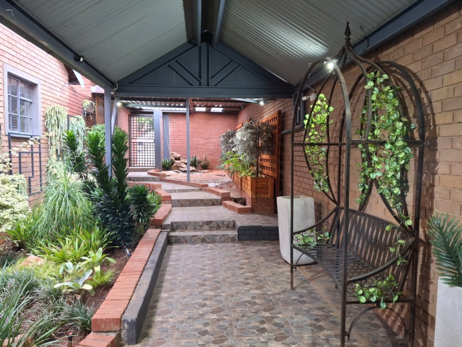 4 Bedroom Property for Sale in Montana Park Gauteng