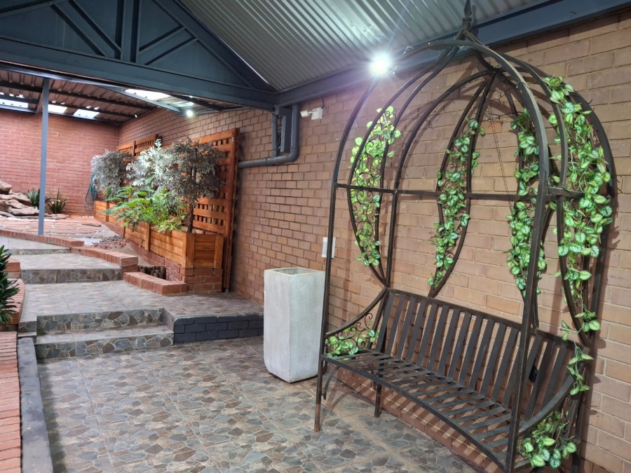 4 Bedroom Property for Sale in Montana Park Gauteng