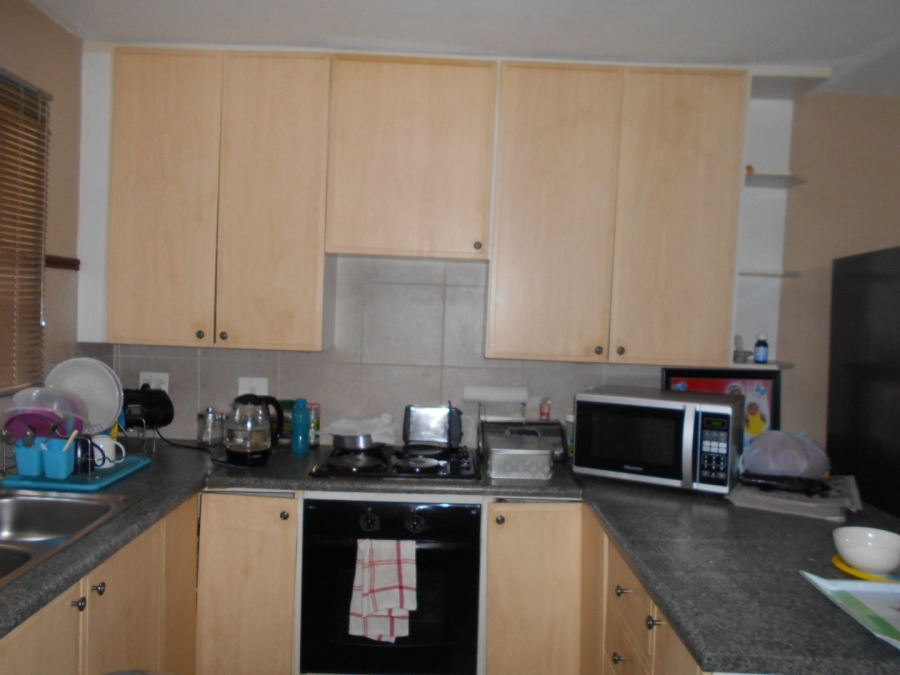 To Let 2 Bedroom Property for Rent in Monavoni Gauteng