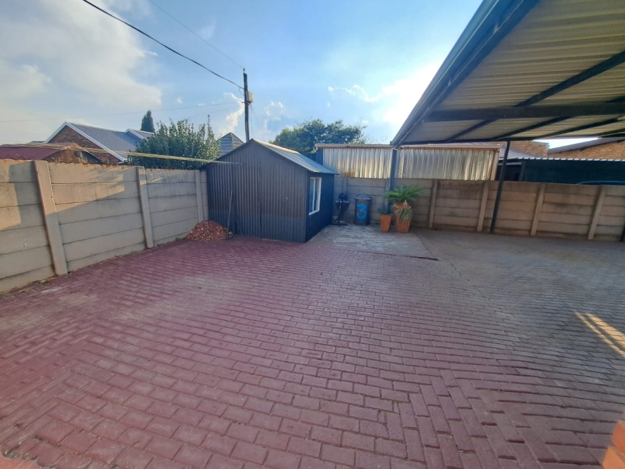 3 Bedroom Property for Sale in Visagie Park Gauteng