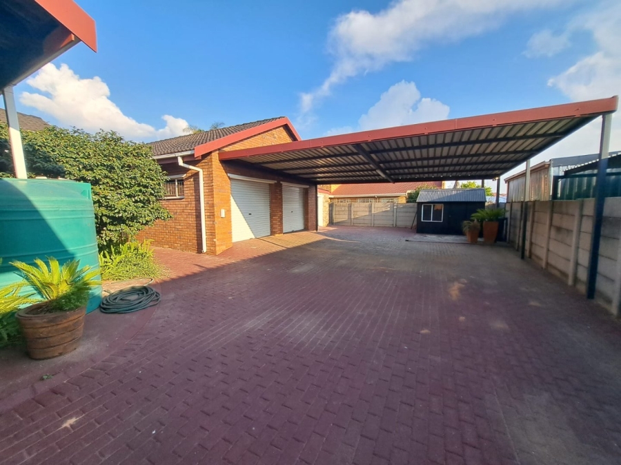 3 Bedroom Property for Sale in Visagie Park Gauteng