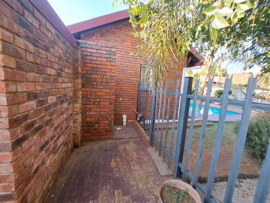 3 Bedroom Property for Sale in Visagie Park Gauteng