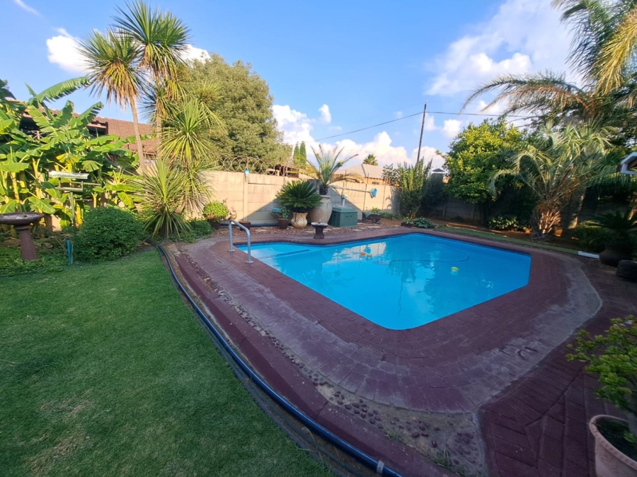 3 Bedroom Property for Sale in Visagie Park Gauteng