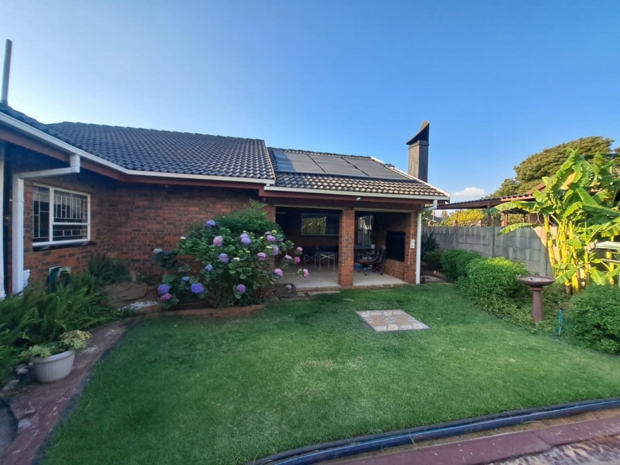3 Bedroom Property for Sale in Visagie Park Gauteng