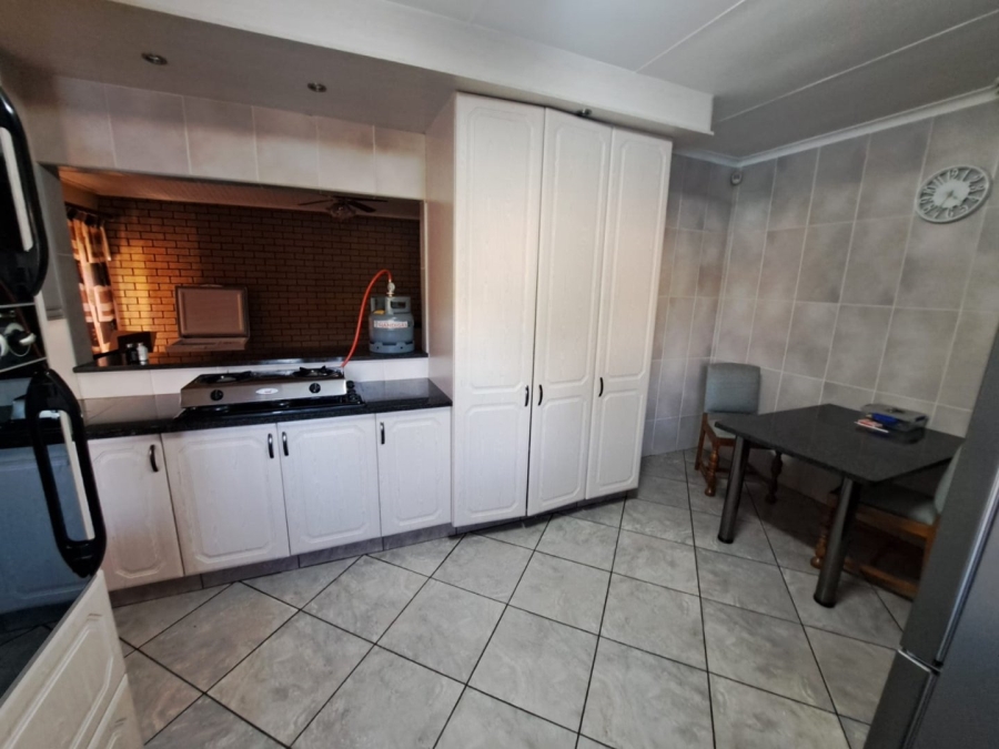 3 Bedroom Property for Sale in Visagie Park Gauteng