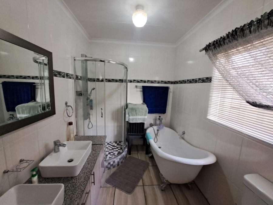 3 Bedroom Property for Sale in Visagie Park Gauteng
