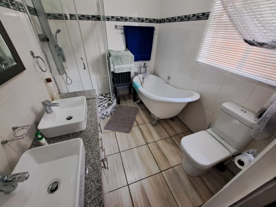 3 Bedroom Property for Sale in Visagie Park Gauteng