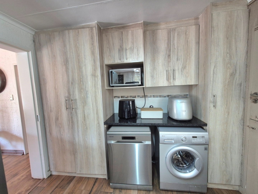3 Bedroom Property for Sale in Vanderbijlpark SW 5 Gauteng