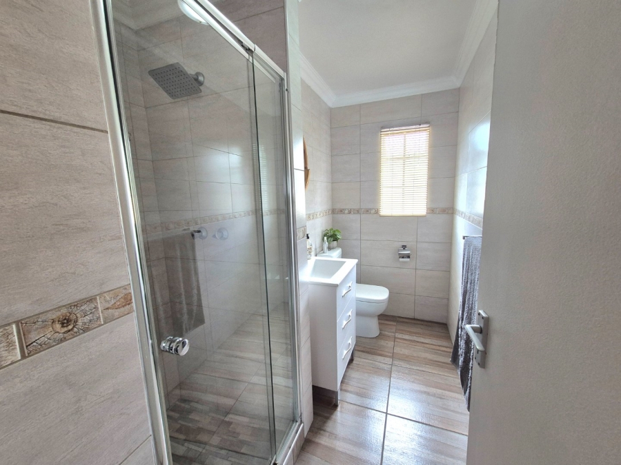 3 Bedroom Property for Sale in Vanderbijlpark SW 5 Gauteng