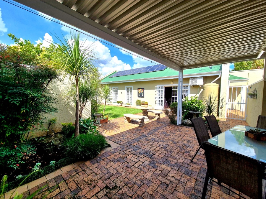 3 Bedroom Property for Sale in Vanderbijlpark SW 5 Gauteng