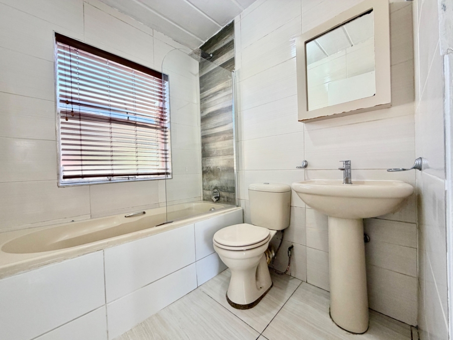 2 Bedroom Property for Sale in Norkem Park Gauteng