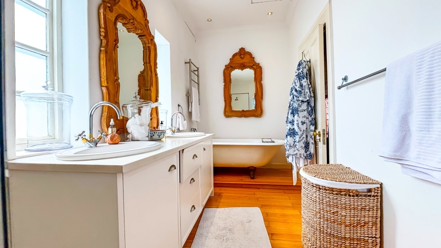 4 Bedroom Property for Sale in Parktown Gauteng